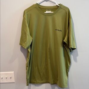 Columbia Green Short Sleeve Tee Casual Comfort